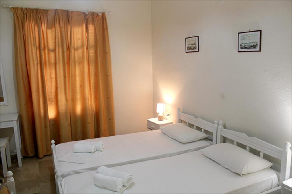 Maria Alexandra apartments room 2